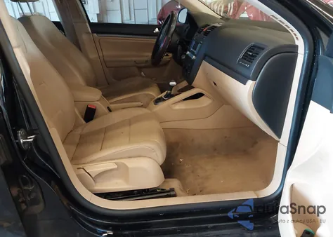 2007 Volkswagen Jetta Wolfsburg Edition z USA, uszkodzony, nr VIN 3VWEF71K47M073079